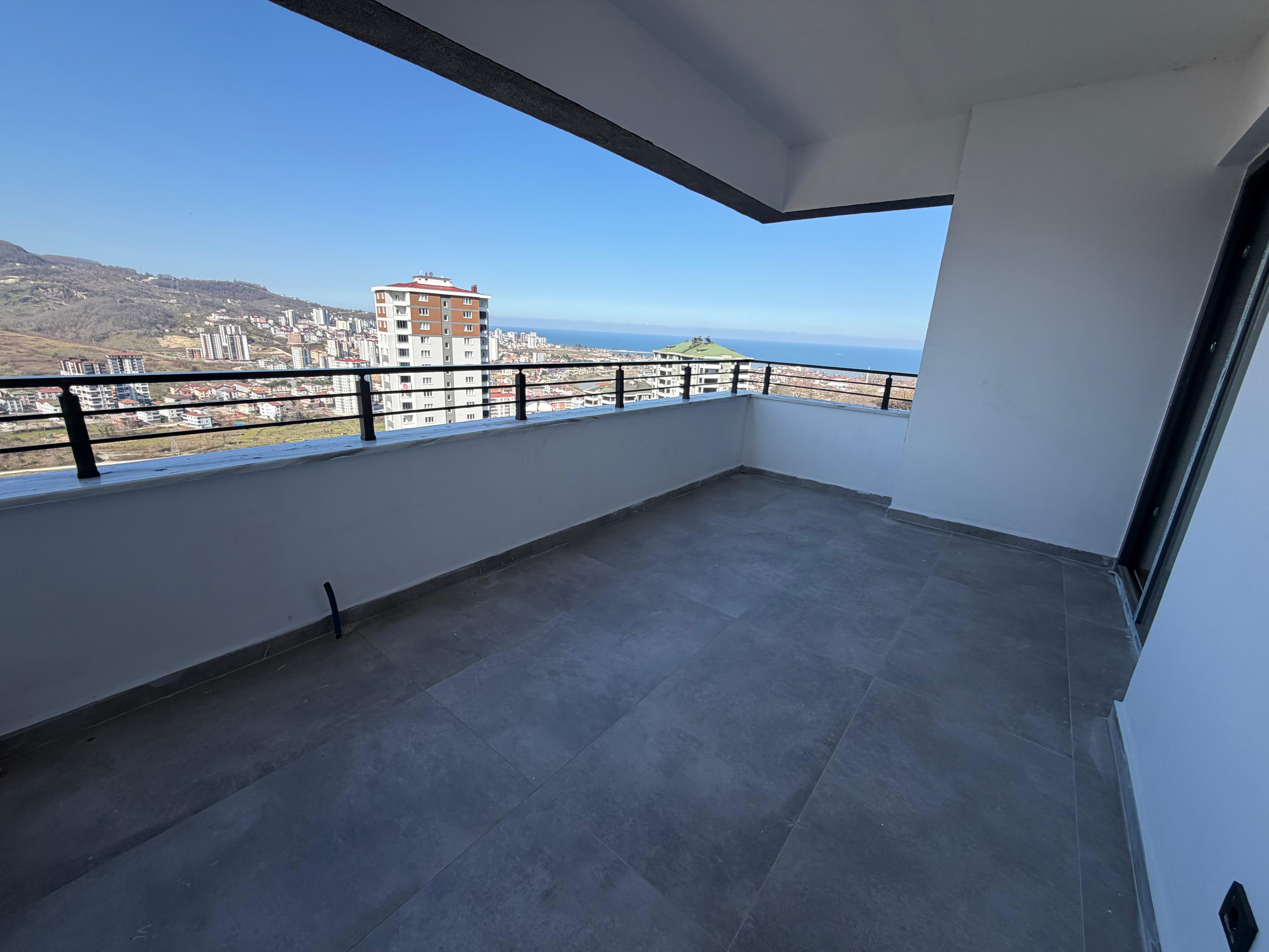 MABEL'DEN LEB-İ DERYA SİTESİNDE MANZARALI SATILIK DAİRE